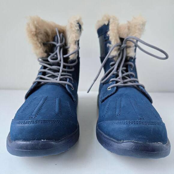UGG NEW Kids Baxter Lace Up Ankle Blue Indigo Leather Boots Shearling Size us 2 - Picture 4 of 16